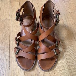 Madewell Crisscross Buckle Sandals